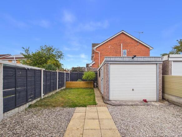 2 bed Semi-Detached for sale Image 4