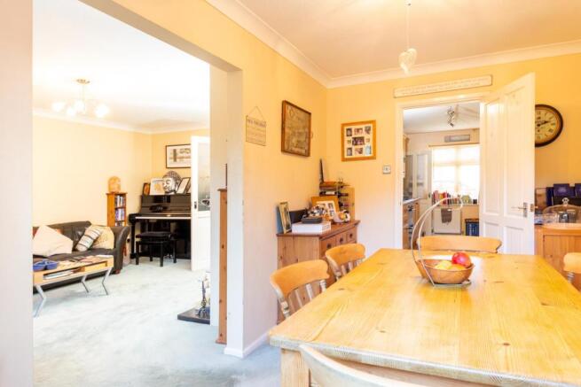 21 Gorst Close-3.jpg
