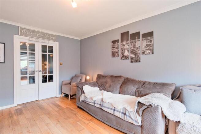 Morriston Park Drive, Cambuslang photo 4