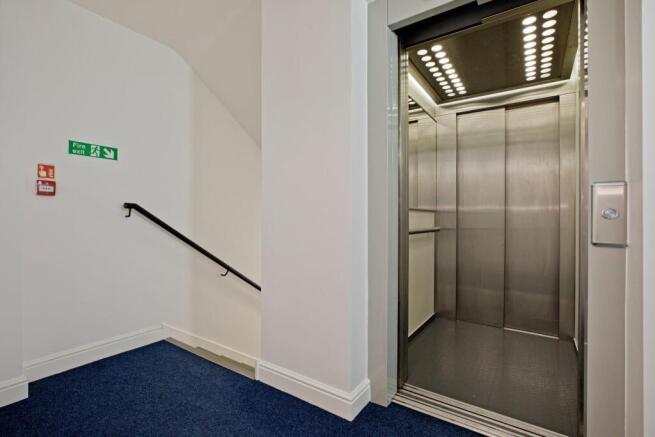 2 bed Flat for sale Image 12