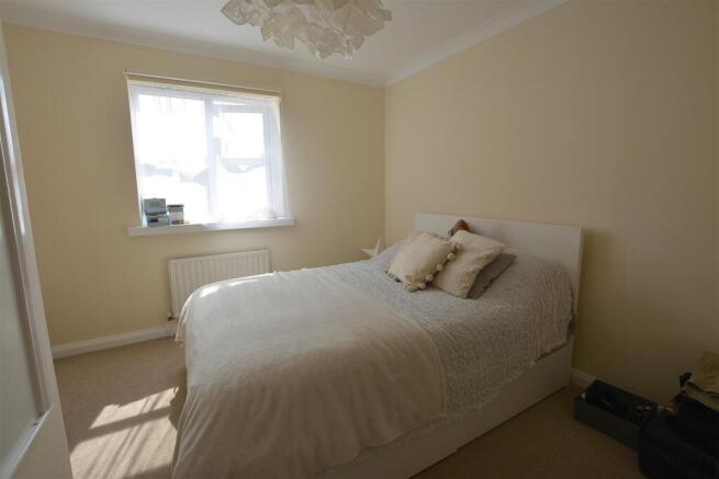 Bedroom 1.JPG