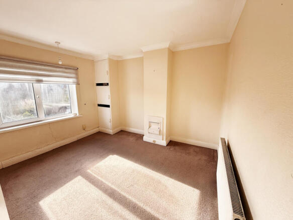 3 bed Semi-Detached to rent Image 10