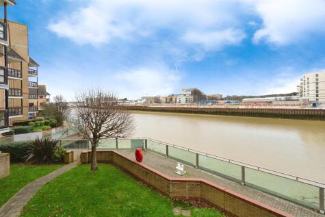 Emerald Quay, Shoreham-By-Sea