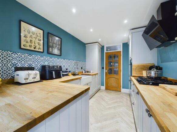 Kitchen pic 3