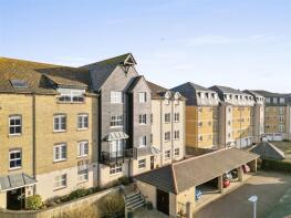 Flat 31, 28 Admiralty Court, Admiralty Way, Eastbourne BN23 5PW