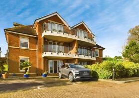 2, Lukes Close, Southampton SO31 4PH