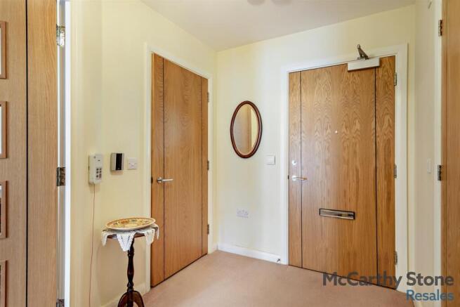 1 bed Apartment for sale Image 10