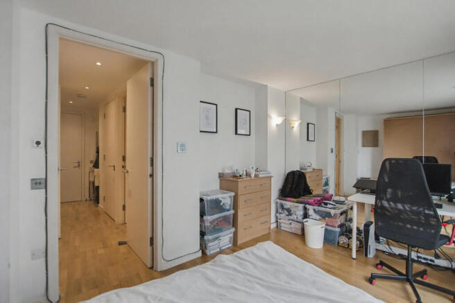 524 New Providence Wharf, 1 Fairmont Avenue, Canary Wharf, London, E14 9PL