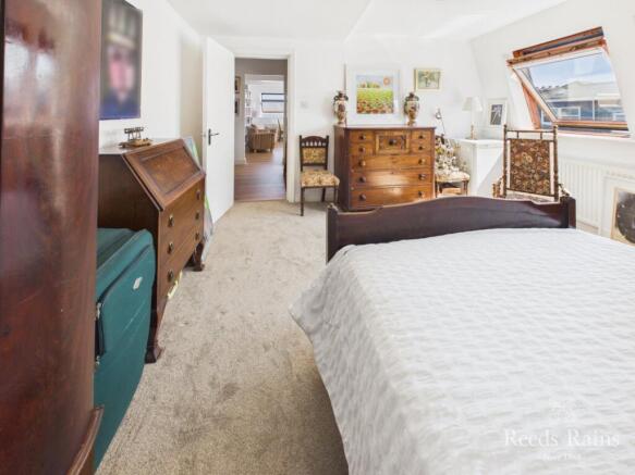 2 bed Apartment for sale Image 10