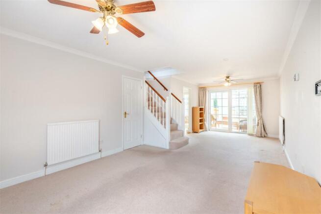 8573843-interior05.jpg