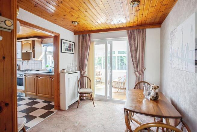 3 bed Semi-Detached for sale Image 11