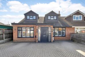 4, Green Way, Longfield DA3 8BJ