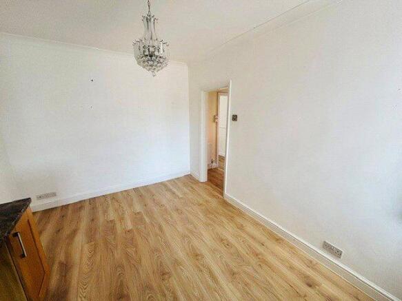 2 bed Semi-Detached for sale Image 7