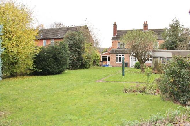 Garden & Rear...
