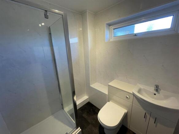 Shower Room.jpg