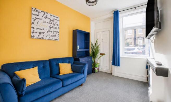 2 bed Terraced for sale Image 5