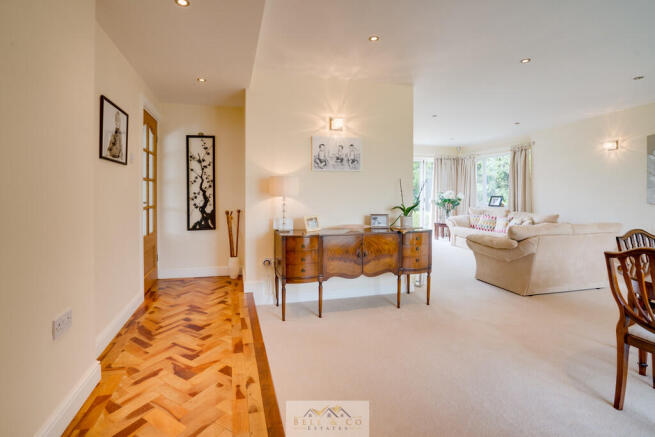 3 bed Detached Bungalow for sale Image 9