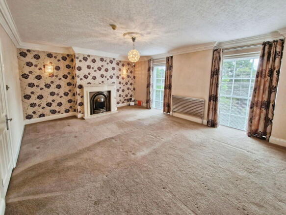 2 bed Duplex for sale Image 11