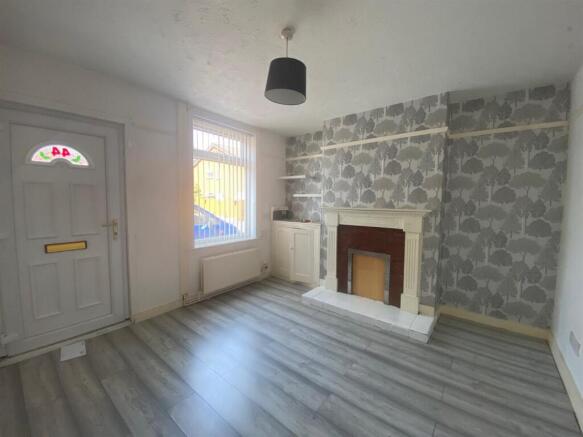 SITTING ROOM