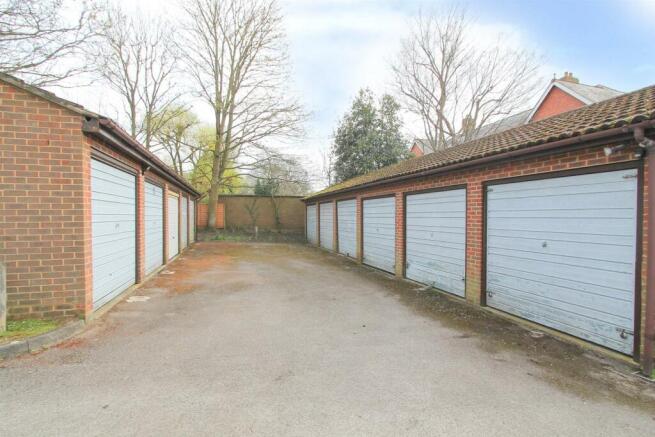 garage.jpg