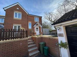 12, Cwrt Yr Efail, Pontypridd CF38 1BX