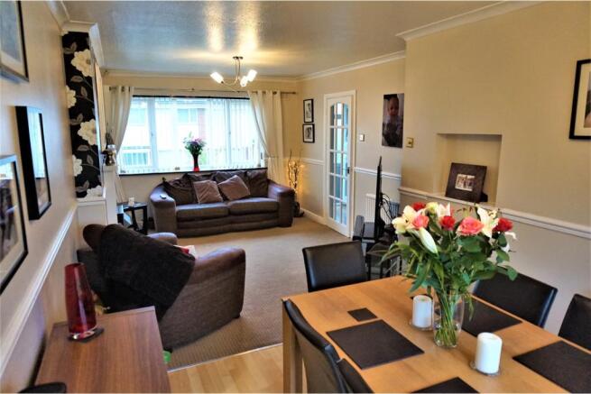 Lounge/Dining Room