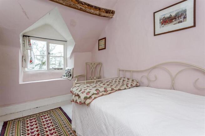 Hillgrove Cottage 293583 (19).jpg