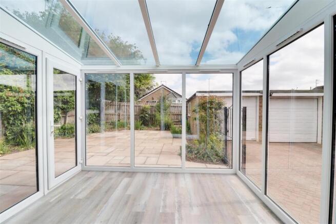 3 bed Detached Bungalow for sale Image 6