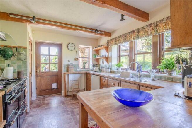 3 bed Detached for sale Image 11