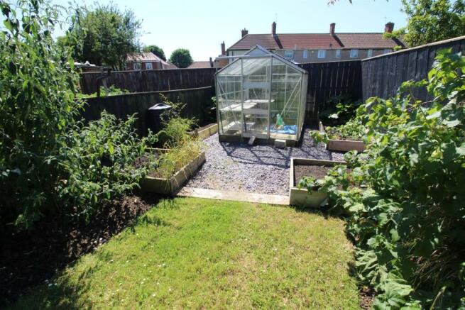 Rear Garden8.JPG