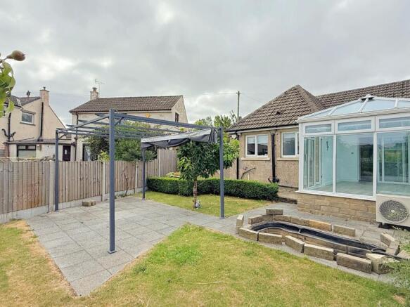 2 bed Semi-Detached Bungalow for sale Image 7