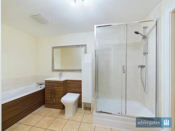 2 bed Apartment to rent Image 7