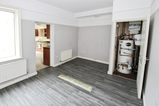 8 bed Detached for sale Image 6