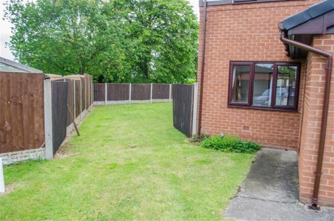 GATED ACCESS TO SIDE