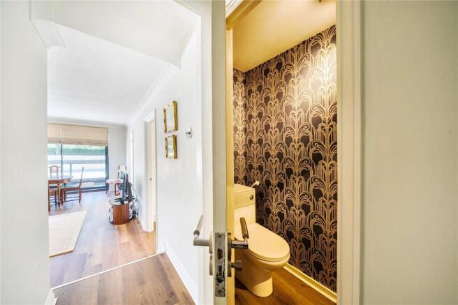 2 bed Apartment for sale Image 6