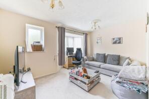 21, Muggeridge Close, South Croydon CR2 7LB