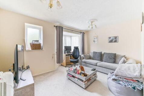 Muggeridge Close, South Croydon, CR2