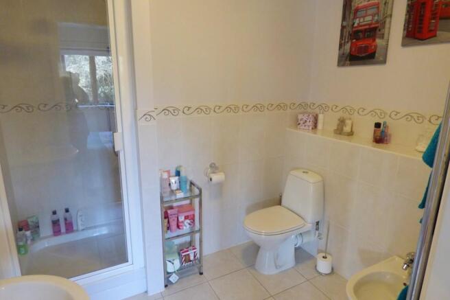 Photo 13