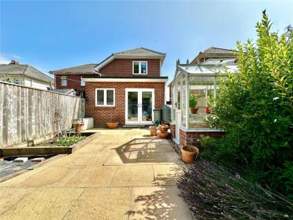 Bridge Road, Lymington, Hampshire, SO41