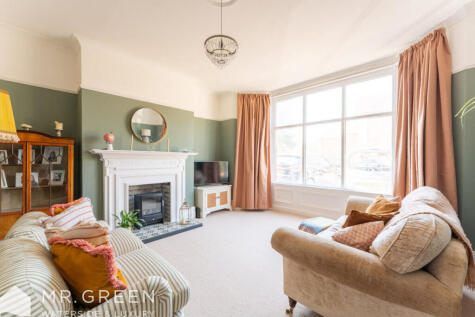 Crabton Close Road, Bournemouth, Dorset, BH5 1HL