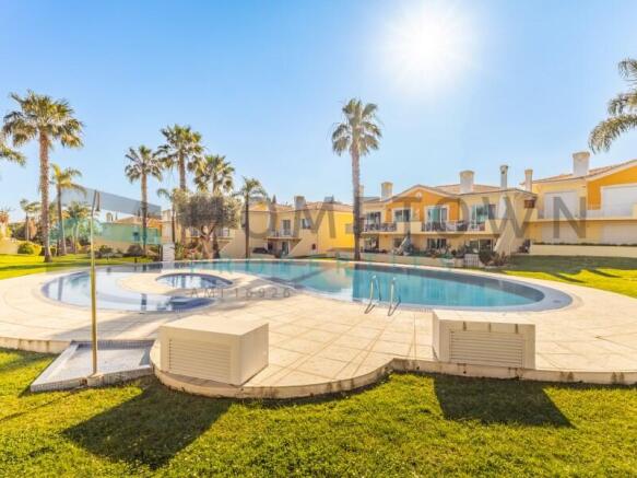 For sale - 4-bedroom villa - Golf Garden - Vilamoura - Hometown Properties