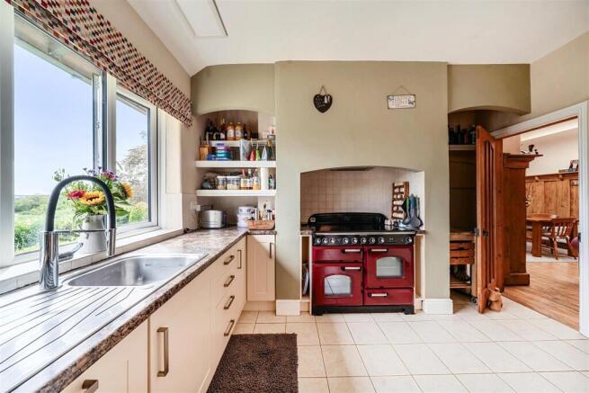 Kitchen / Brekfast Room