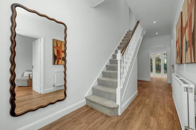 Woodland Grove, Weybridge, Surrey, KT13 photo 2