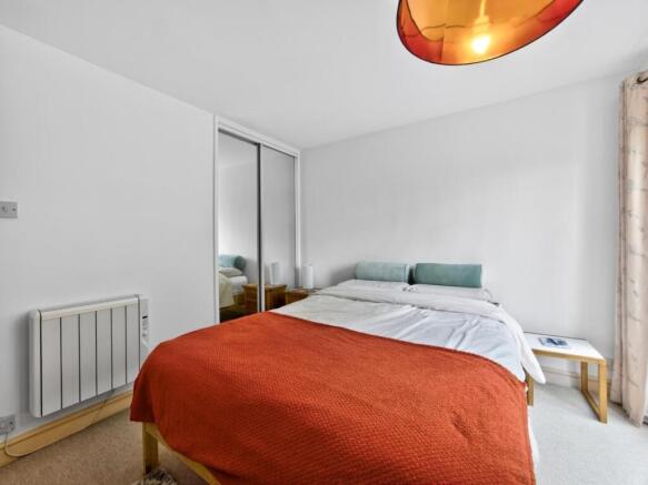 2 bed Apartment for sale Image 10