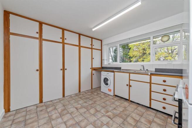 39CharmouthCourt-8.jpg