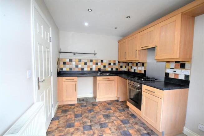 KITCHEN/DINING ROOM