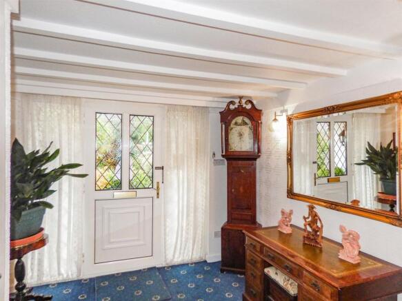 Entrance hall.jpeg