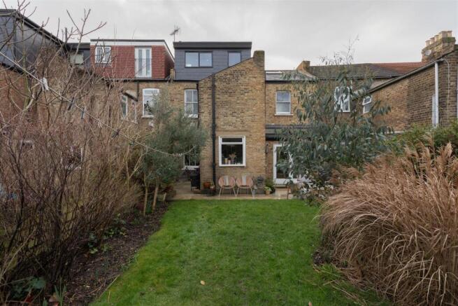 Copeland Road E17