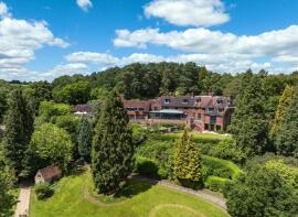 Milhanger, Portsmouth Road, Thursley, Godalming GU8 6NT