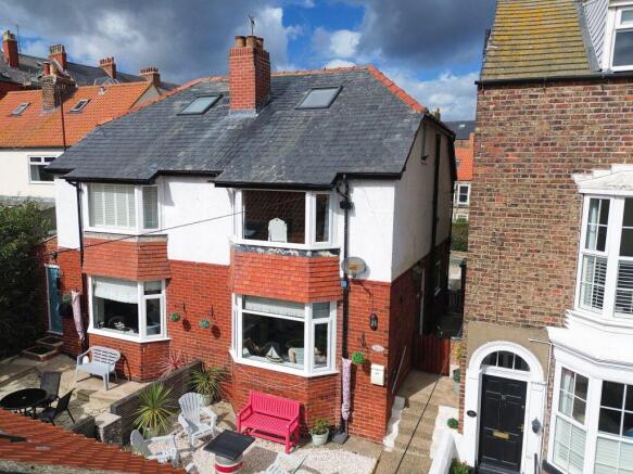 3 bed Semi-Detached for sale in whitby